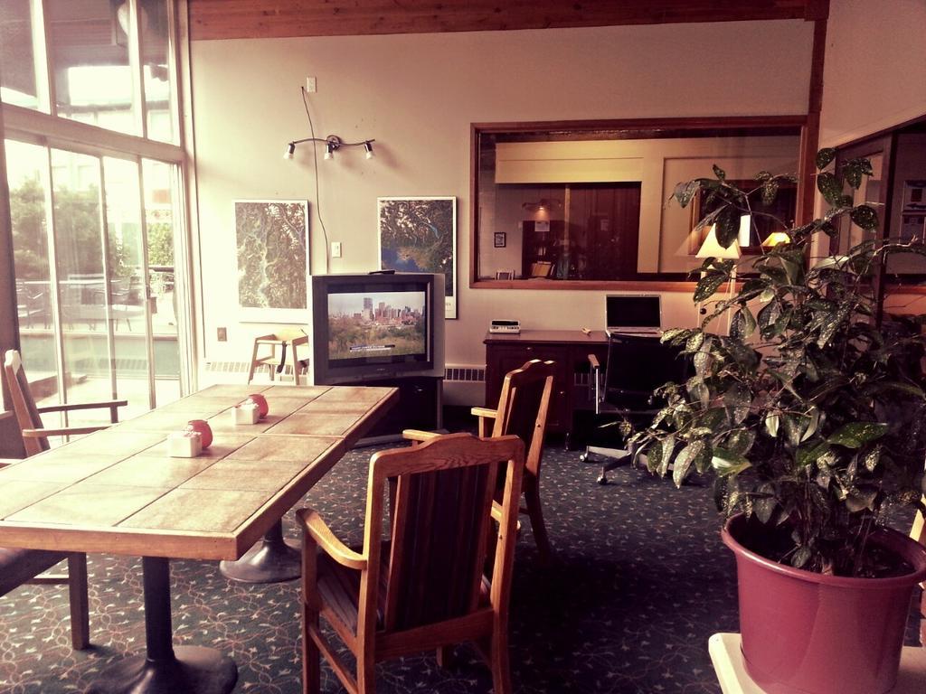 Grizz Hotel เรเวลสโตก ภายนอก รูปภาพ
